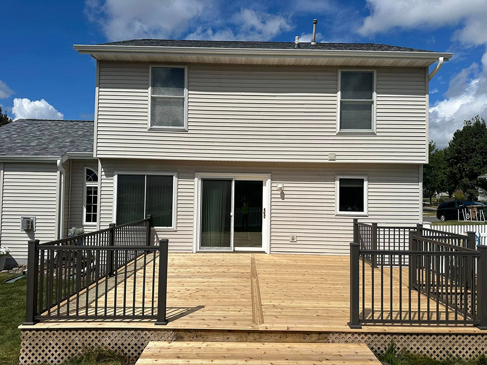 sun-prairie-deck-2